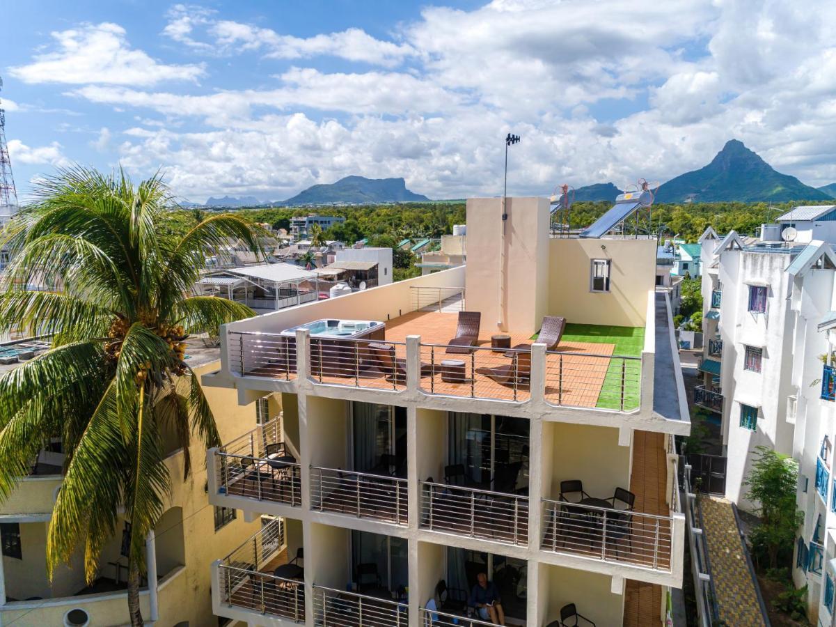 C-View Apartments Flic-en-Flacq 外观 照片