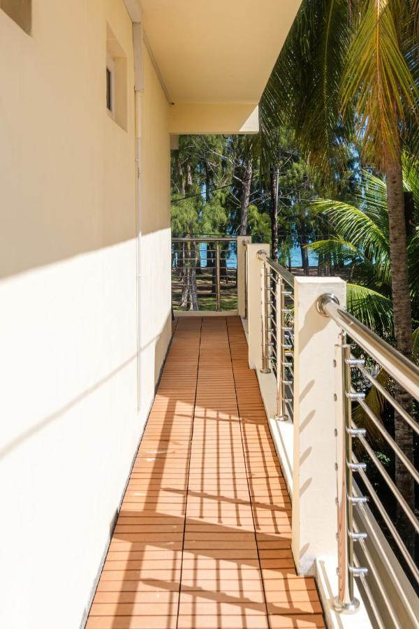 C-View Apartments Flic-en-Flacq 外观 照片