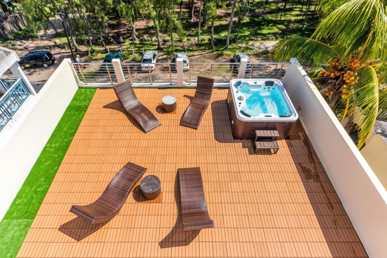 C-View Apartments Flic-en-Flacq 外观 照片