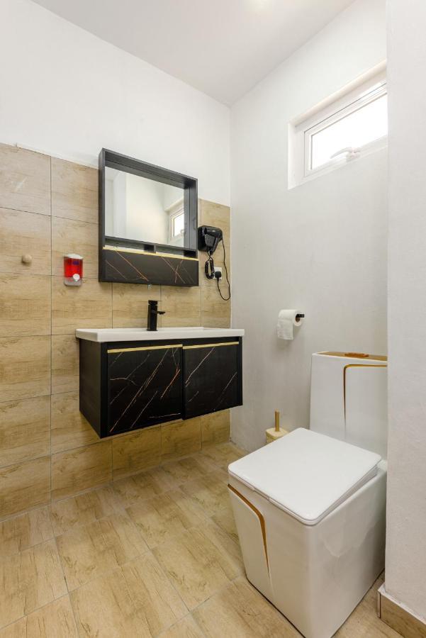 C-View Apartments Flic-en-Flacq 外观 照片